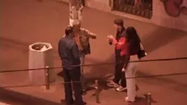 Mladići u kadi se se ...