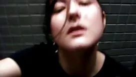 Djevojčica je ušla u ...