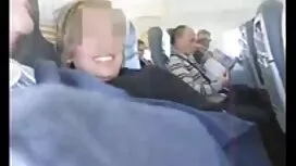 Roba djevojka poniže ...