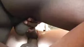 2 mlade ljepotice ma ...