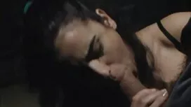 Ebony sa čudnom film ...